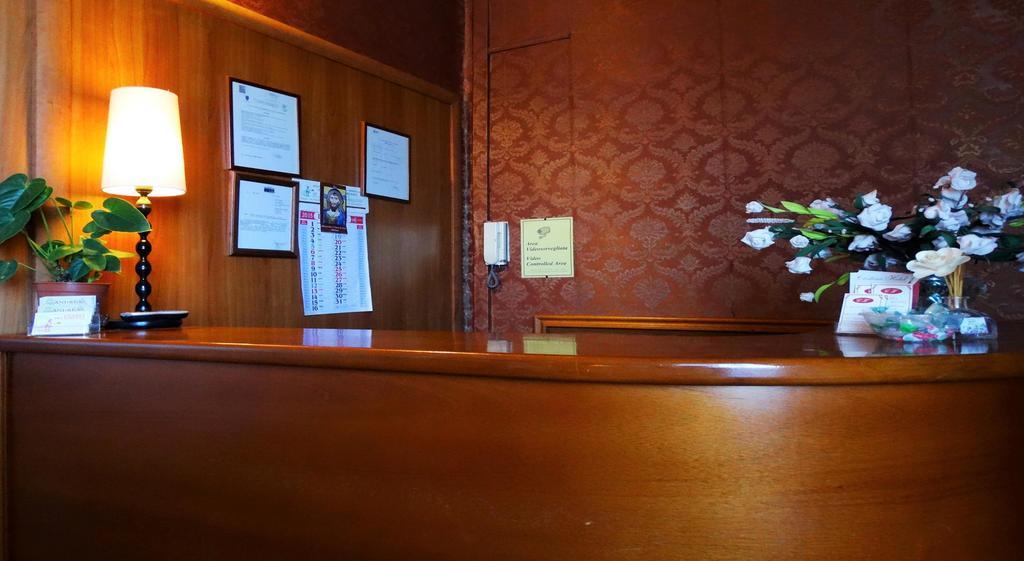 Hotel Cristina Roma Dış mekan fotoğraf
