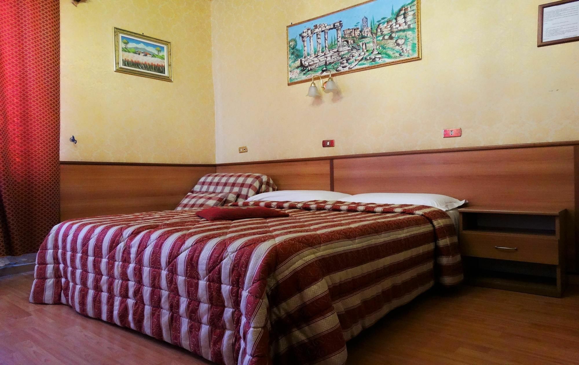 Hotel Cristina Roma Dış mekan fotoğraf